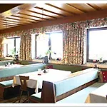 Der Burgblick-adults Only 24 H Self Check In Hotel Werfen