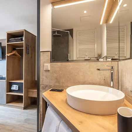 Der Burgblick-adults Only 24 H Self Check In Hotel Werfen