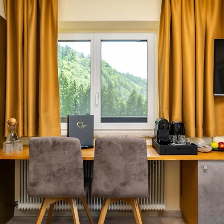 Hotel Der Burgblick-adults Only