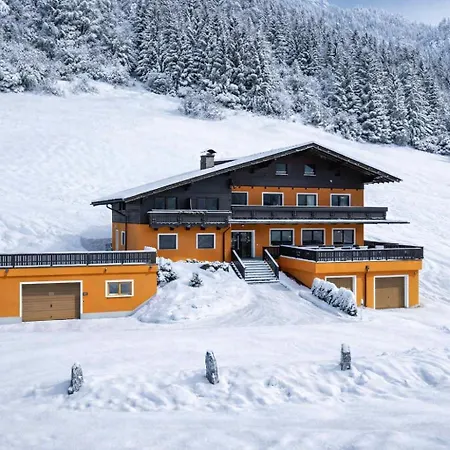 Hotel Der Burgblick-adults Only Werfen