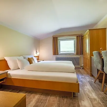 Hotel Der Burgblick-adults Only 24 H Self Check In 3*