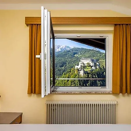 Der Burgblick-adults Only 24 H Self Check In Werfen