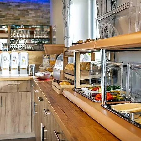 Hotel Der Burgblick-adults Only 24 H Self Check In 3*