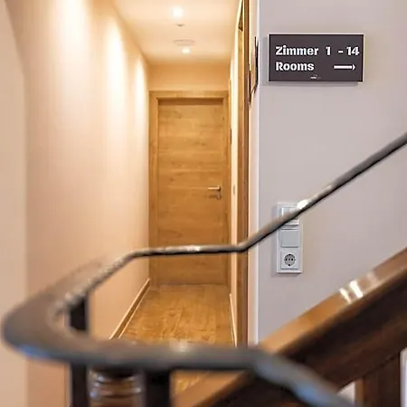 Der Burgblick-adults Only 24 H Self Check In Werfen